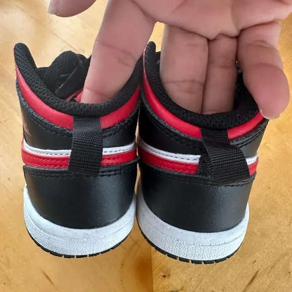 Toddler boy Jordan 1 mid